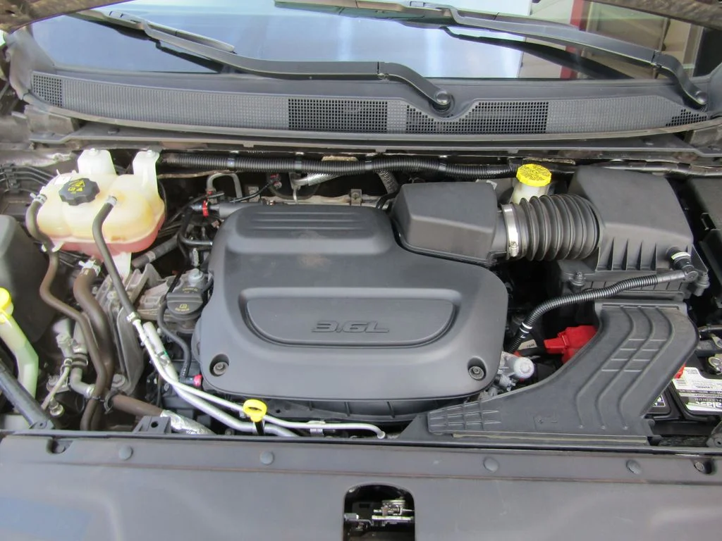 Used 2021 Gray Chrysler Touring L image 32