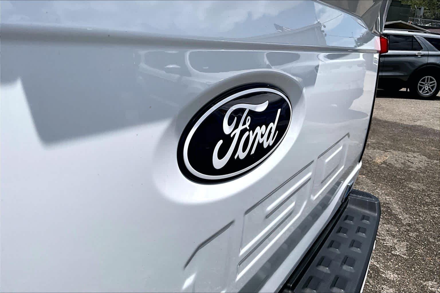 Used 2025 Oxford White Ford Flash image 30