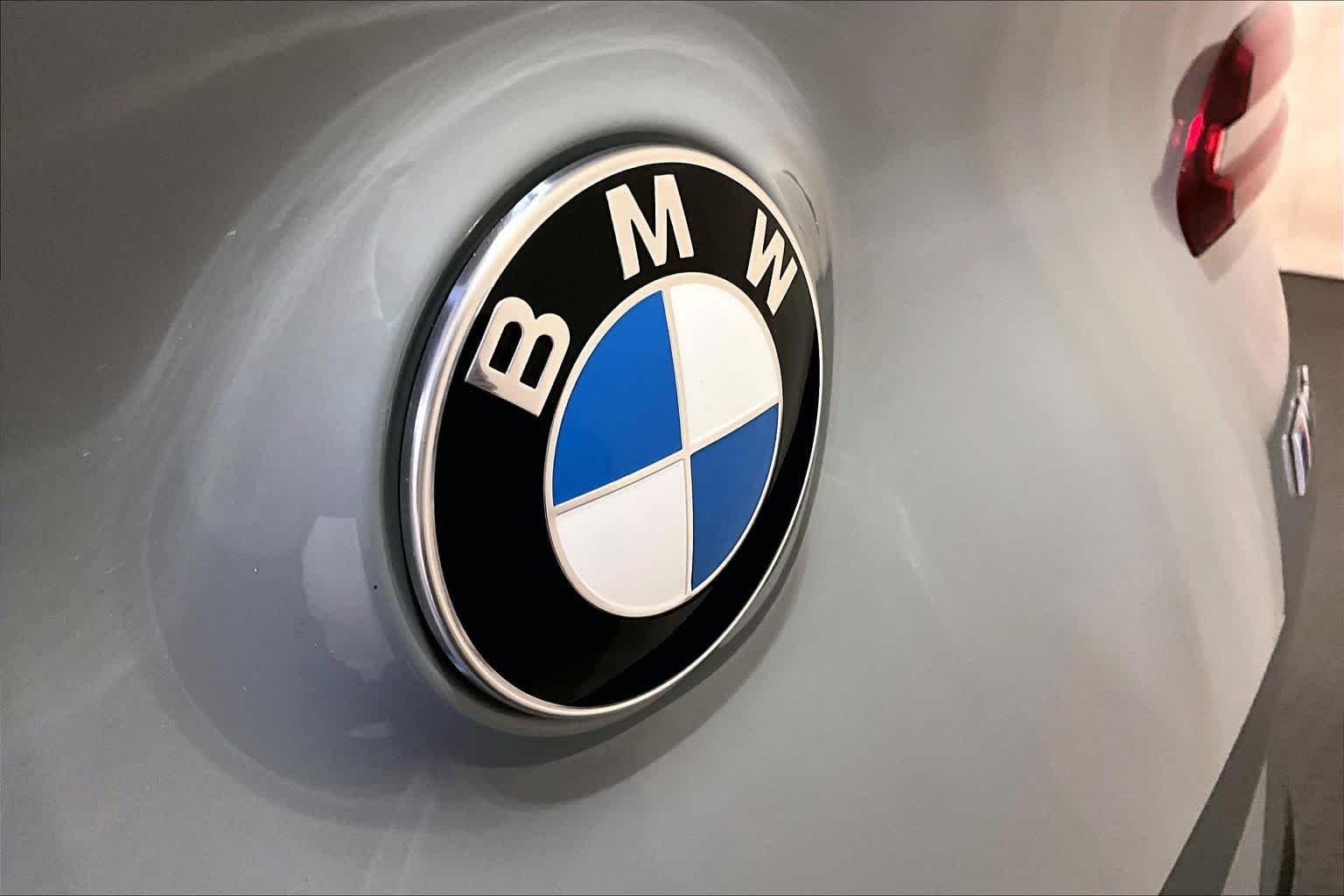 Certified Used 2026  BMW M50 xDrive image 32