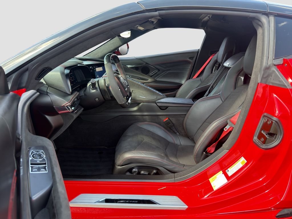 Used 2024 Red Chevrolet Z06 image 9