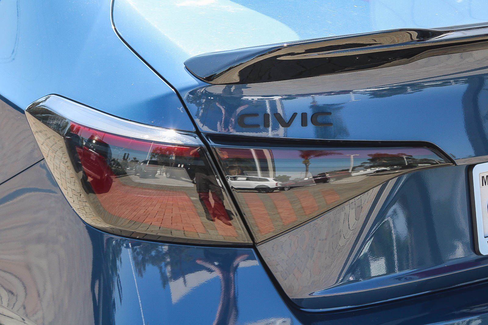 Used 2025 Blue Lagoon Pearl Honda Sport image 9