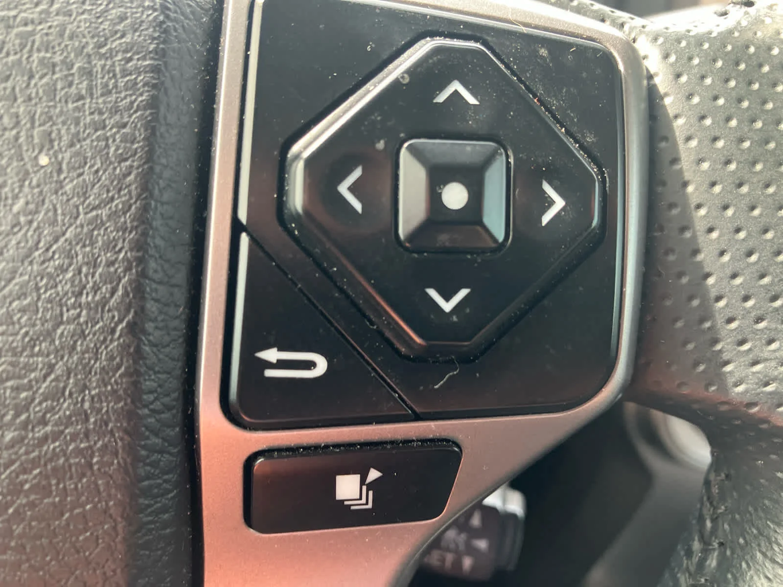 Certified Used 2024 Ice Cap Toyota SR5 Premium image 22