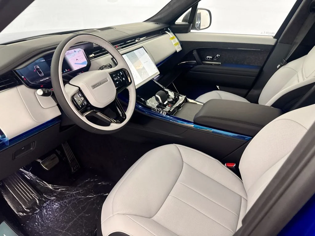 New 2026 Velocity Blue Land Rover Autobiography image 9
