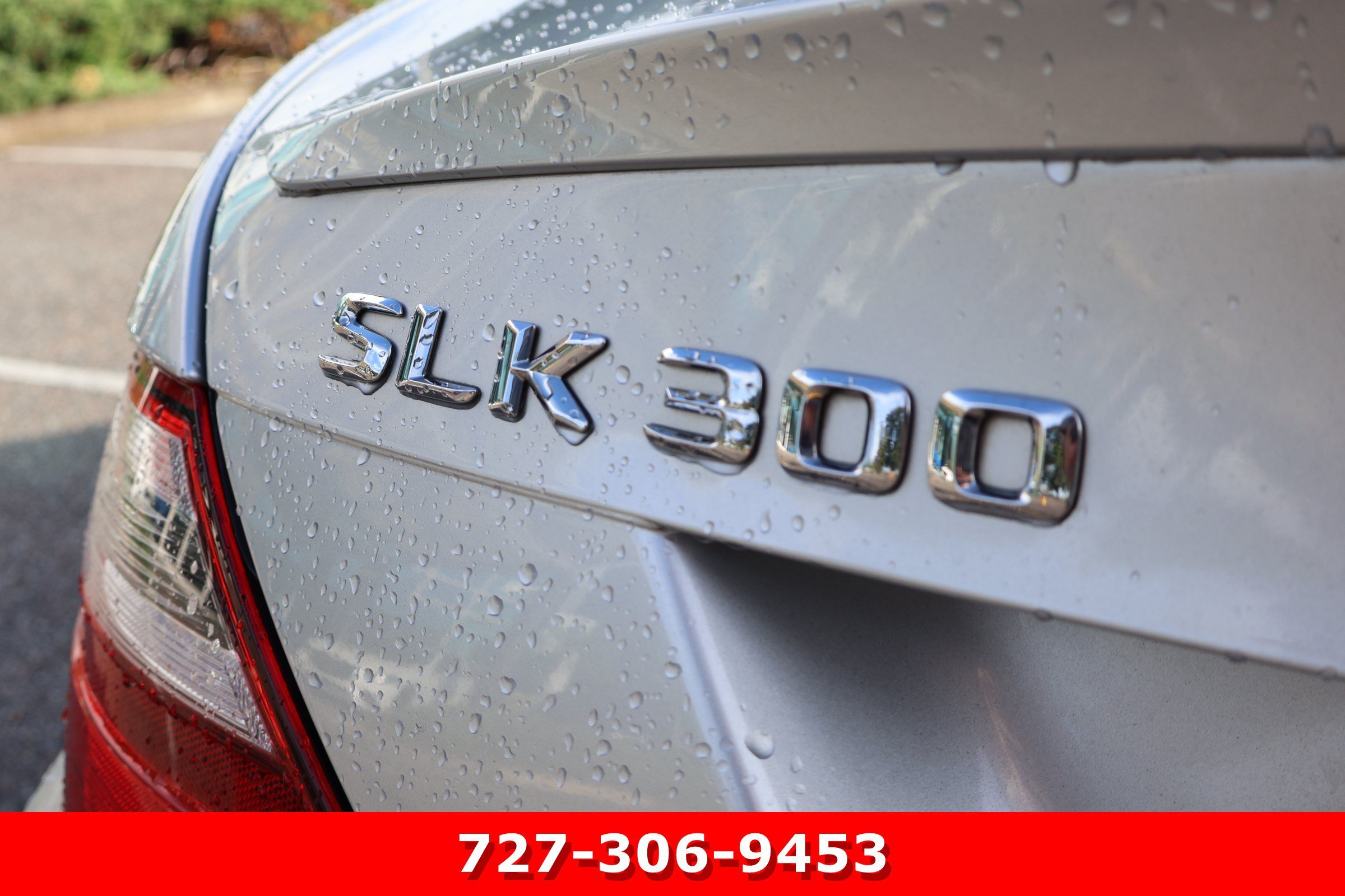 Used 2016 Silver Mercedes-Benz SLK 300 image 9