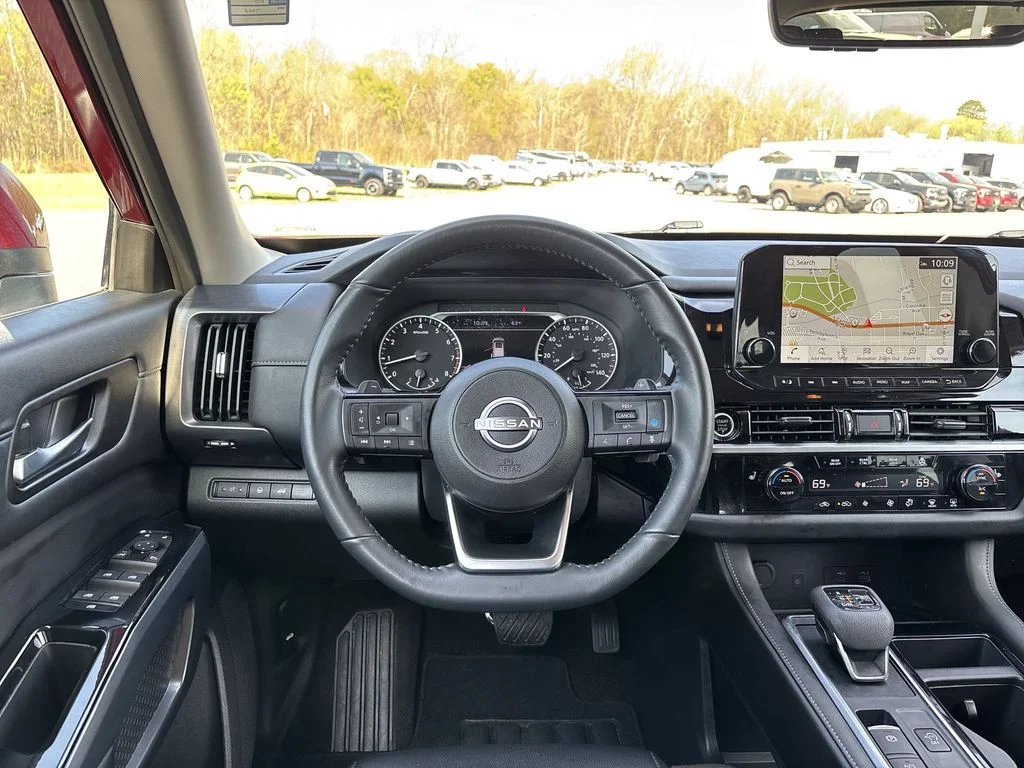 Used 2024 Red Nissan SL image 11