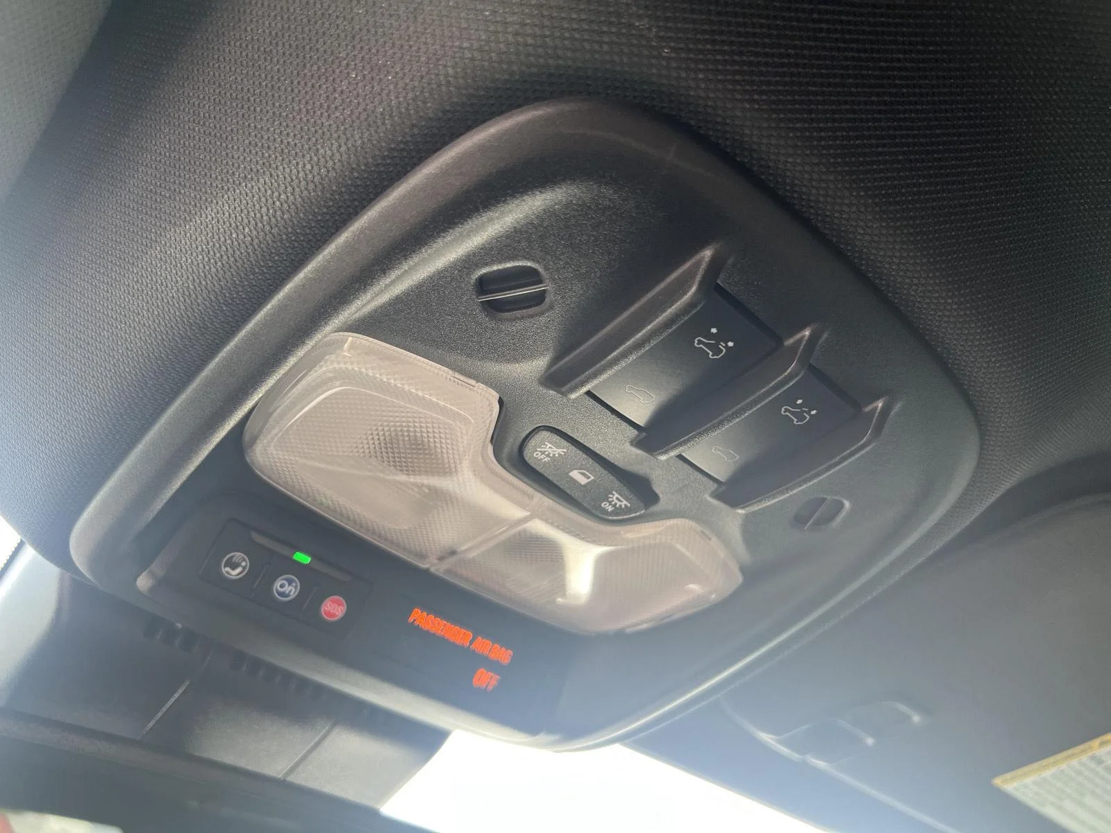 2024 Chevrolet Colorado ZR2 - Photo 33