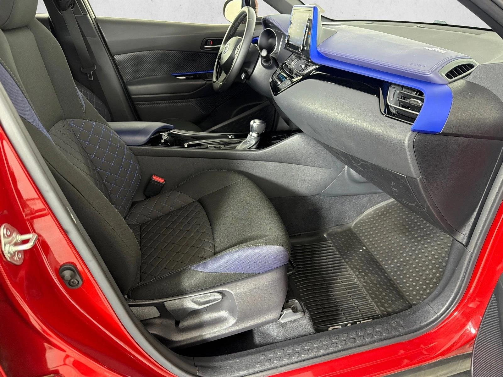 Used 2020 Supersonic Red Toyota XLE image 13