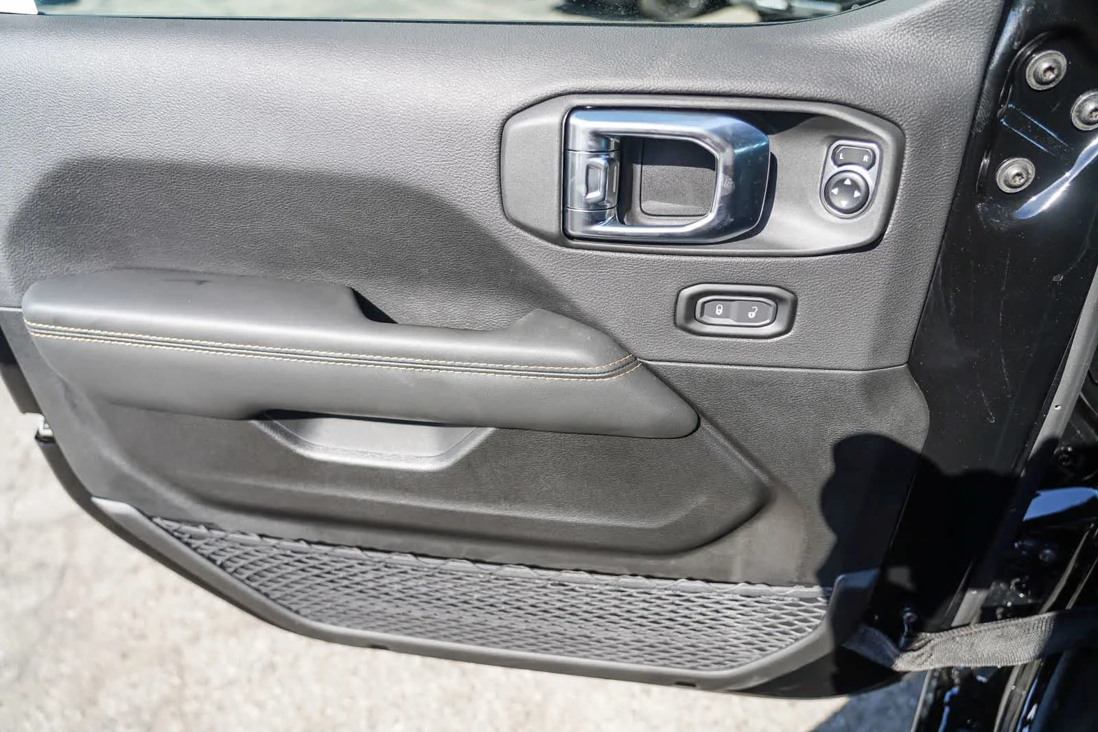 2025 Jeep Wrangler 4-Door Sahara - Photo 22