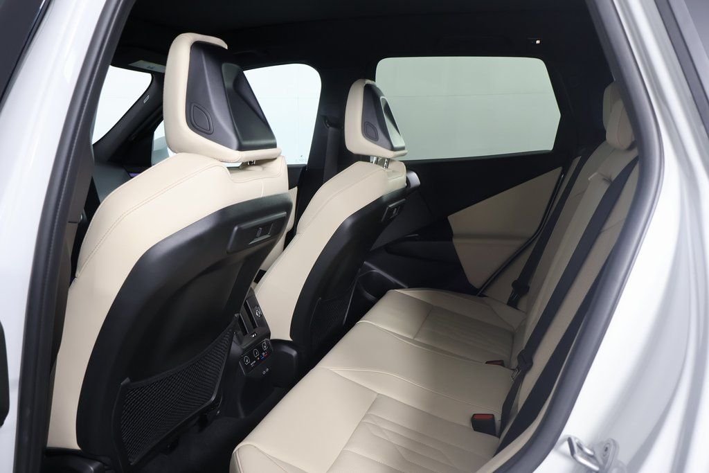 Used 2026 White BMW 30 xDrive image 11