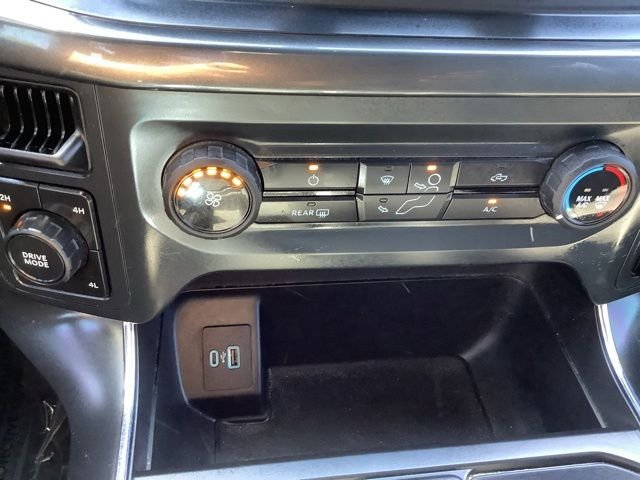 Used 2022 Black Metallic Ford XL image 24