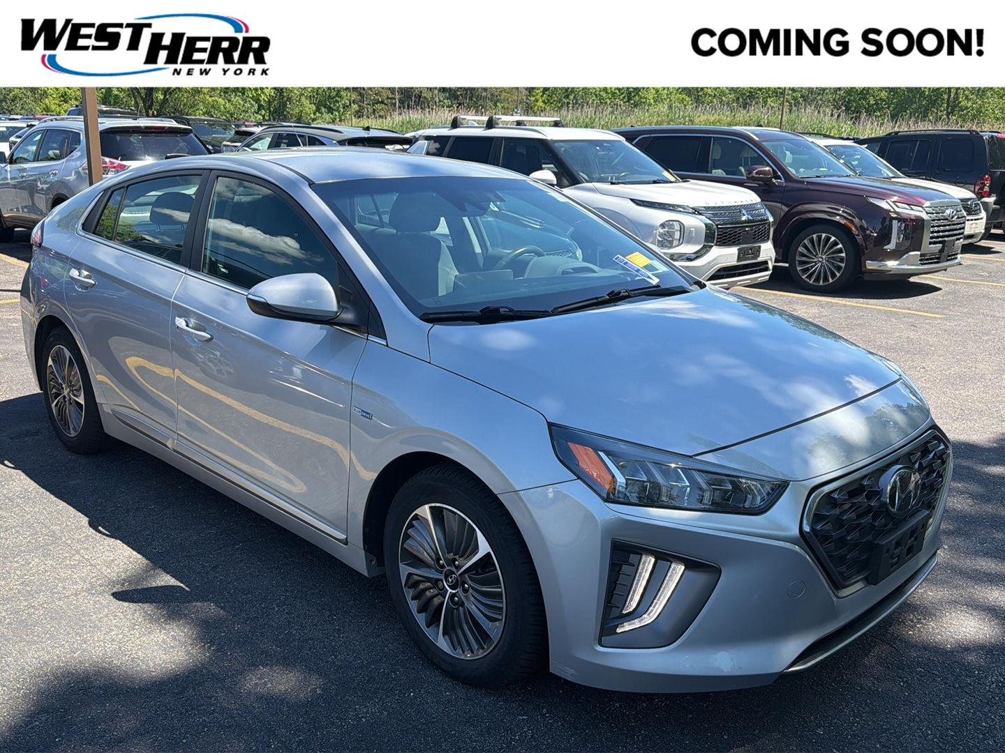 Used 2020 Stellar Silver Hyundai SEL image 1