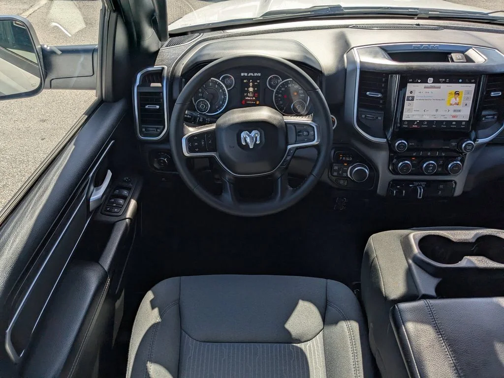 Used 2024 White Ram Big Horn/Lone Star image 13