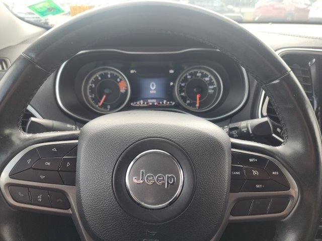 Used 2019 Granite Crystal Metallic Clearcoat Jeep Limited image 9