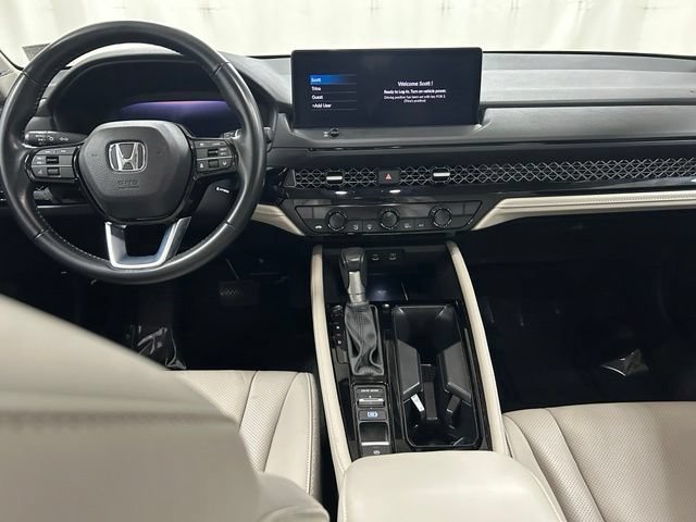 Used 2024 Red Honda Touring image 16