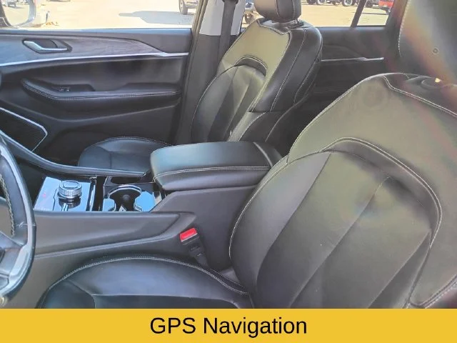 Used 2022 Gray Jeep Limited image 12