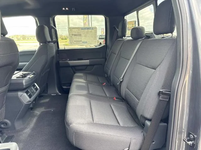 New 2026 Carbonized Gray Metallic Ford XLT image 7