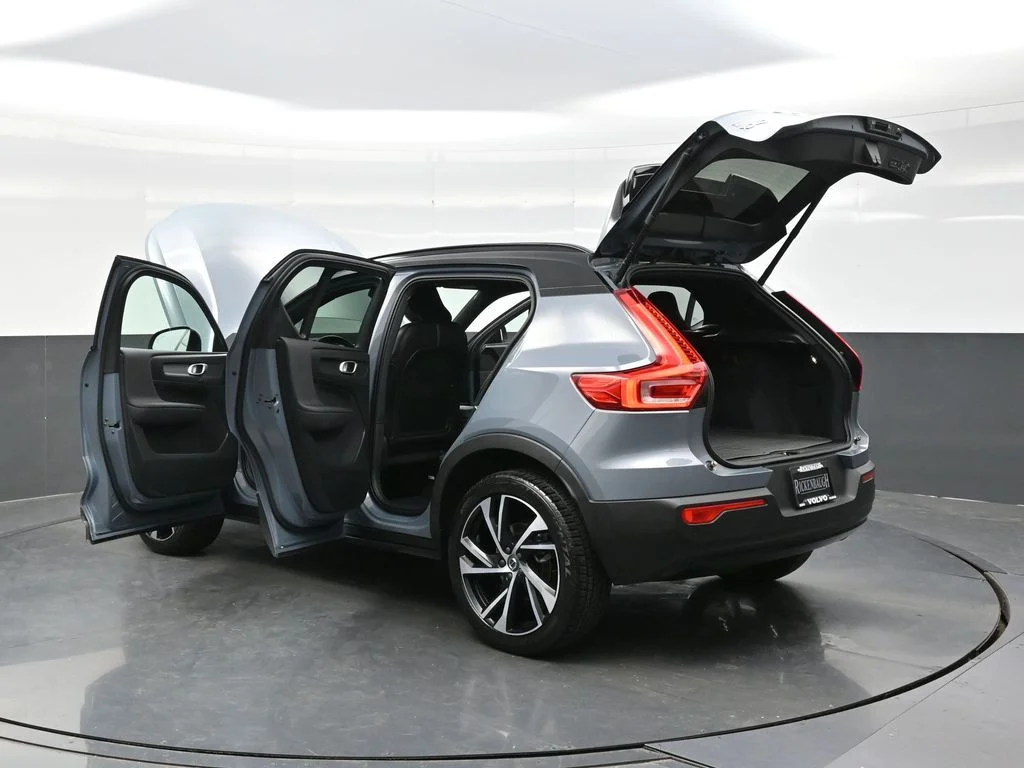 Used 2021 Thunder Gray Metallic Volvo R-Design image 42