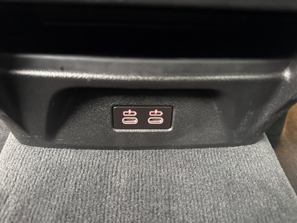 Used 2024 Black Sapphire Metallic BMW xDrive30i image 46