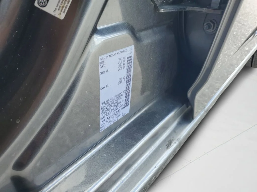 Used 2025 Gray Nissan SV FWD image 26