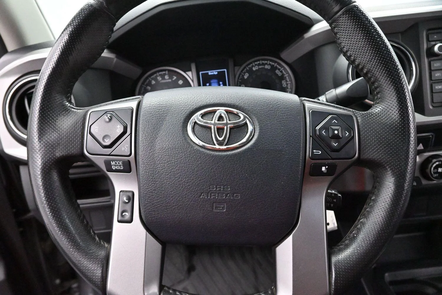 Used 2017 Magnetite Gray Metallic Toyota SR5 image 15