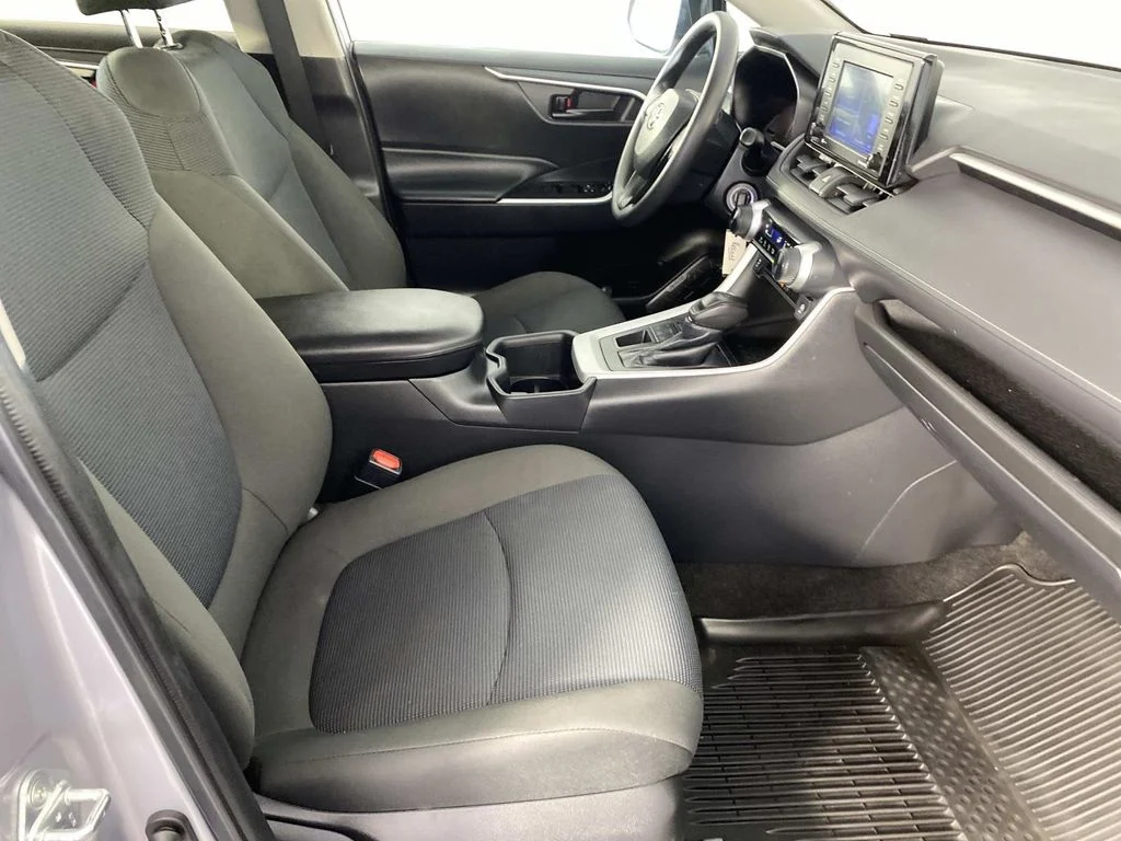 Used 2022 Silver Sky Metallic Toyota LE image 10