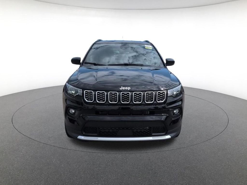 New 2026 Diamond Black Crystal Pearl-Coat Exterior Paint Jeep Limited image 14