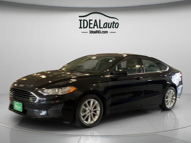 Used 2019 Black Ford SE image 13