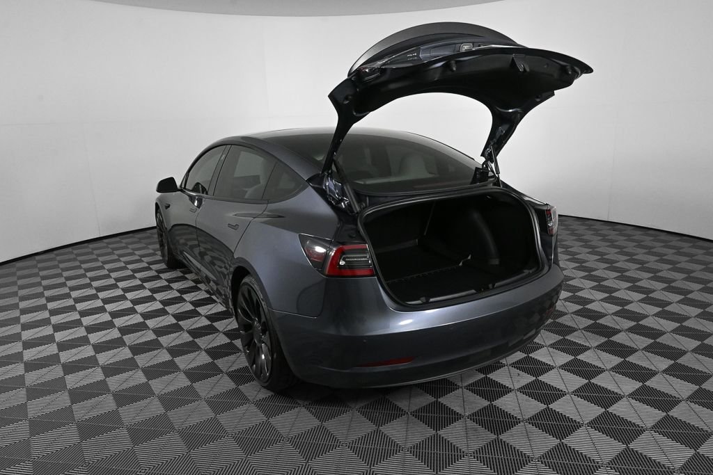 Used 2022  Tesla Performance image 26