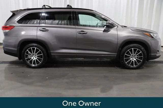 Used 2018 Gray Toyota SE image 2