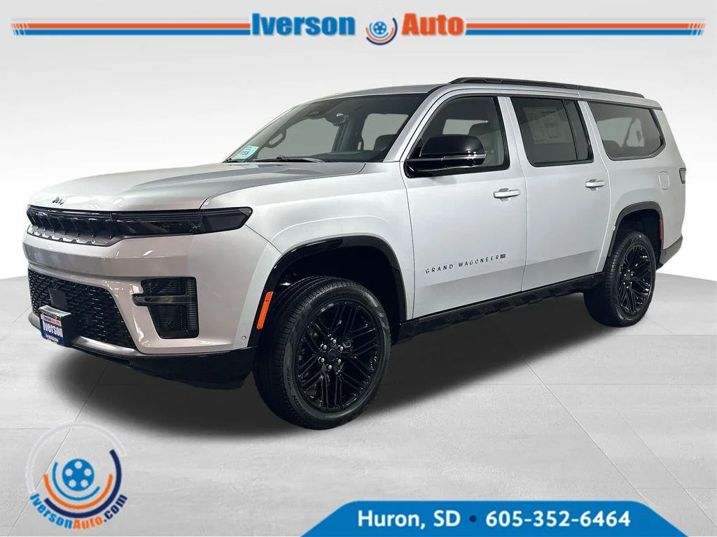 New 2026 Silver Zynith Jeep Limited Reserve image 4