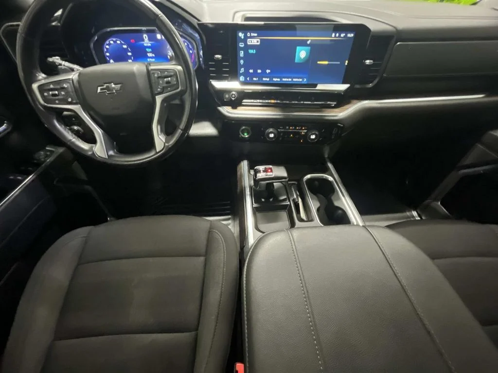Used 2023 Summit White Chevrolet RST image 13