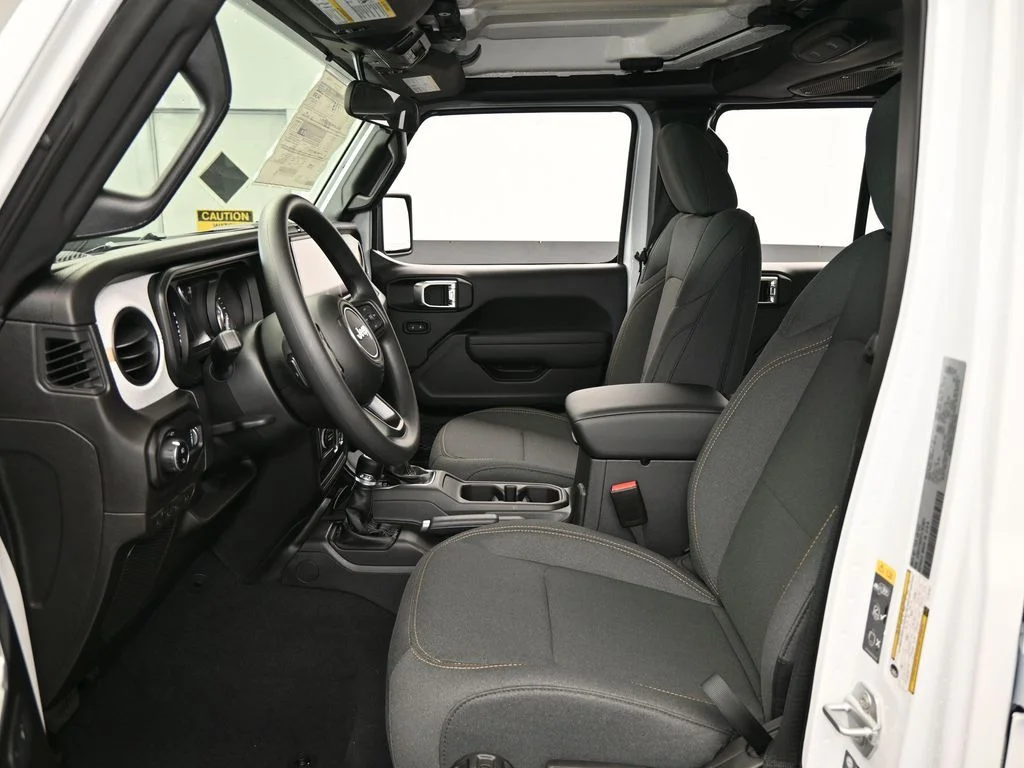 New 2026 Bright White Clear-Coat Exterior Paint Jeep Sport image 11