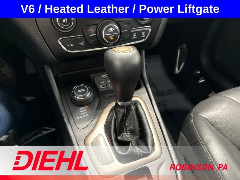 Used 2018 Blue Jeep Limited image 34