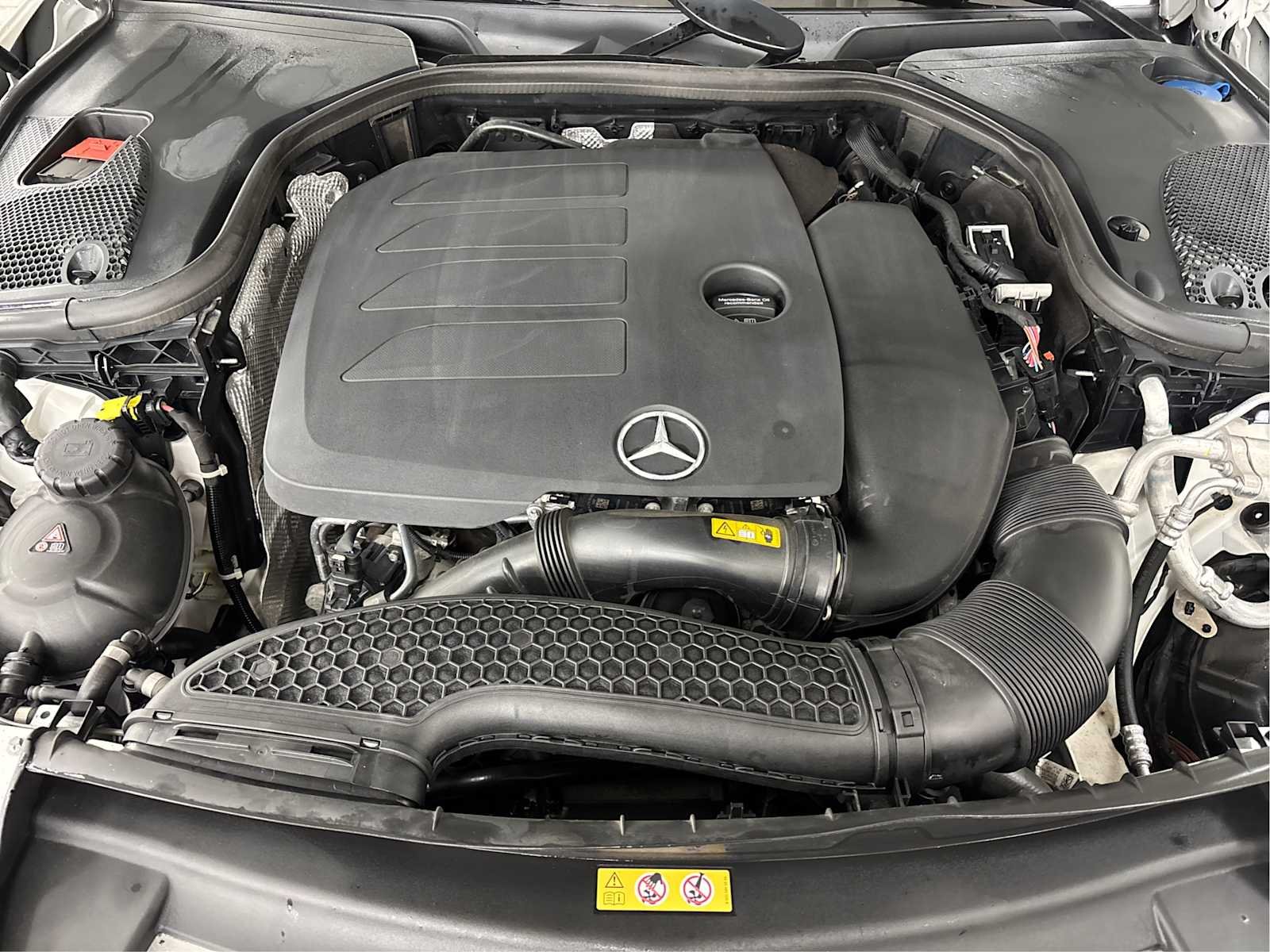 Used 2022 MANUFAKTUR Diamond White Mercedes-Benz E 350 image 14