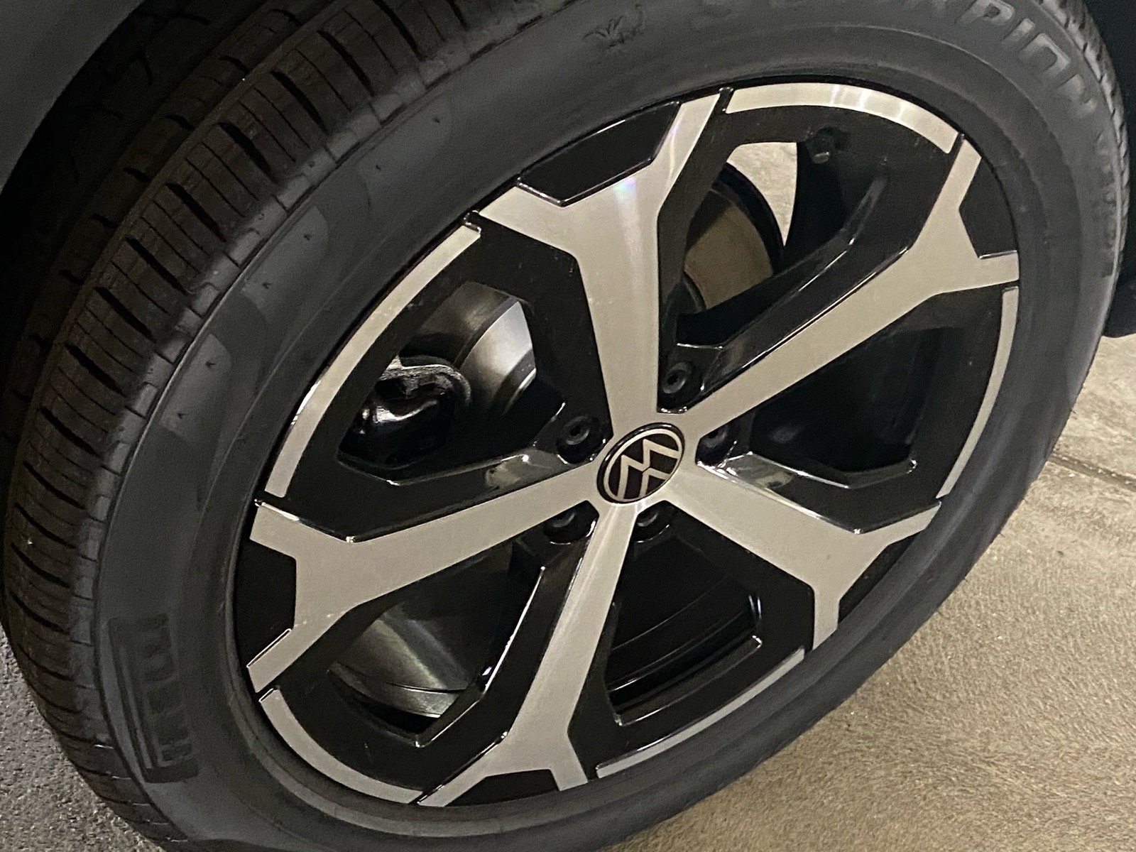 New 2026 Gray Volkswagen 2.0T SE image 12