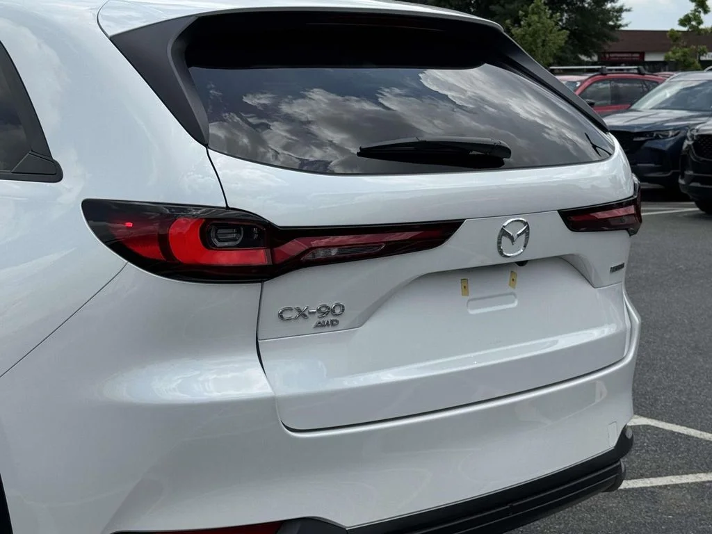 Certified Used 2026 White Mazda 3.3 Turbo Select image 10