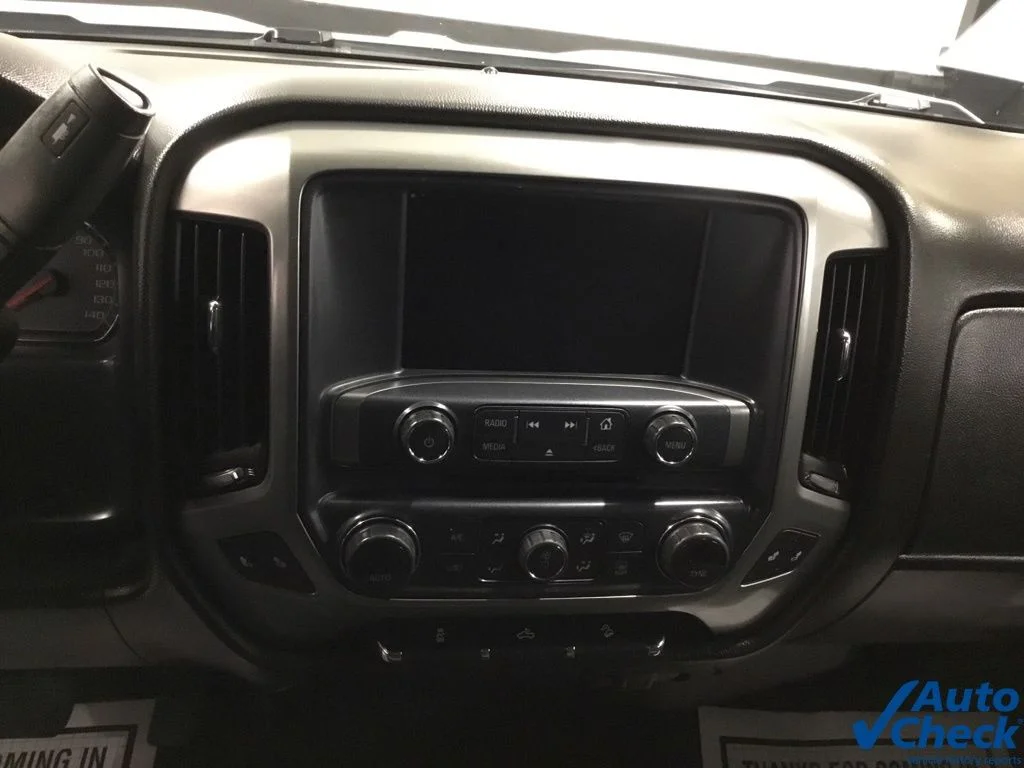 Used 2018 Silver Chevrolet LT image 54