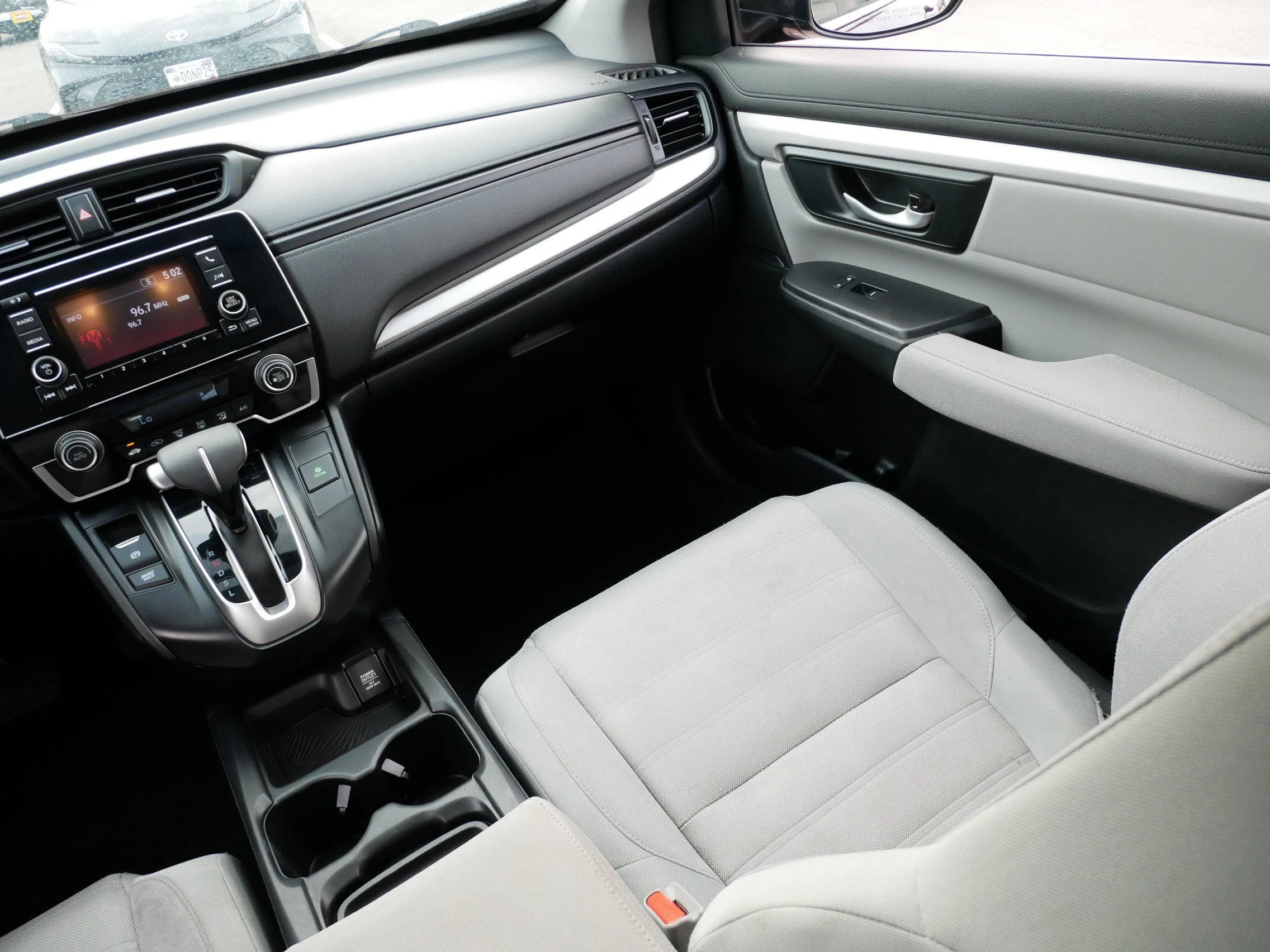 2019 Honda CR-V LX - Photo 11