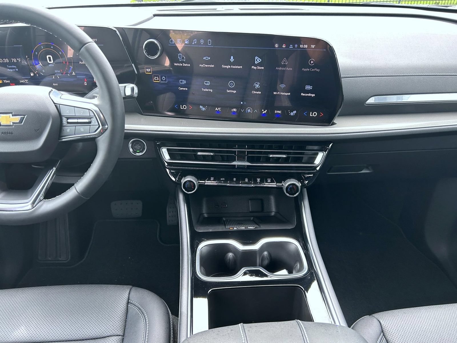 2027 Chevrolet Traverse LT - Photo 12