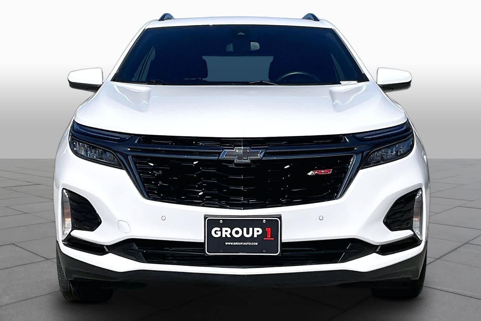 Used 2023 Summit White Chevrolet RS image 4