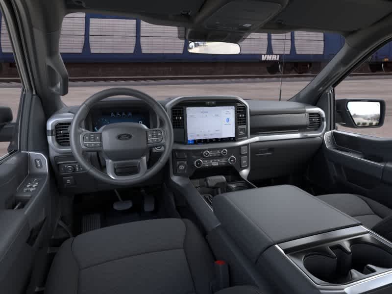 New 2026 Oxford White Ford XLT image 9