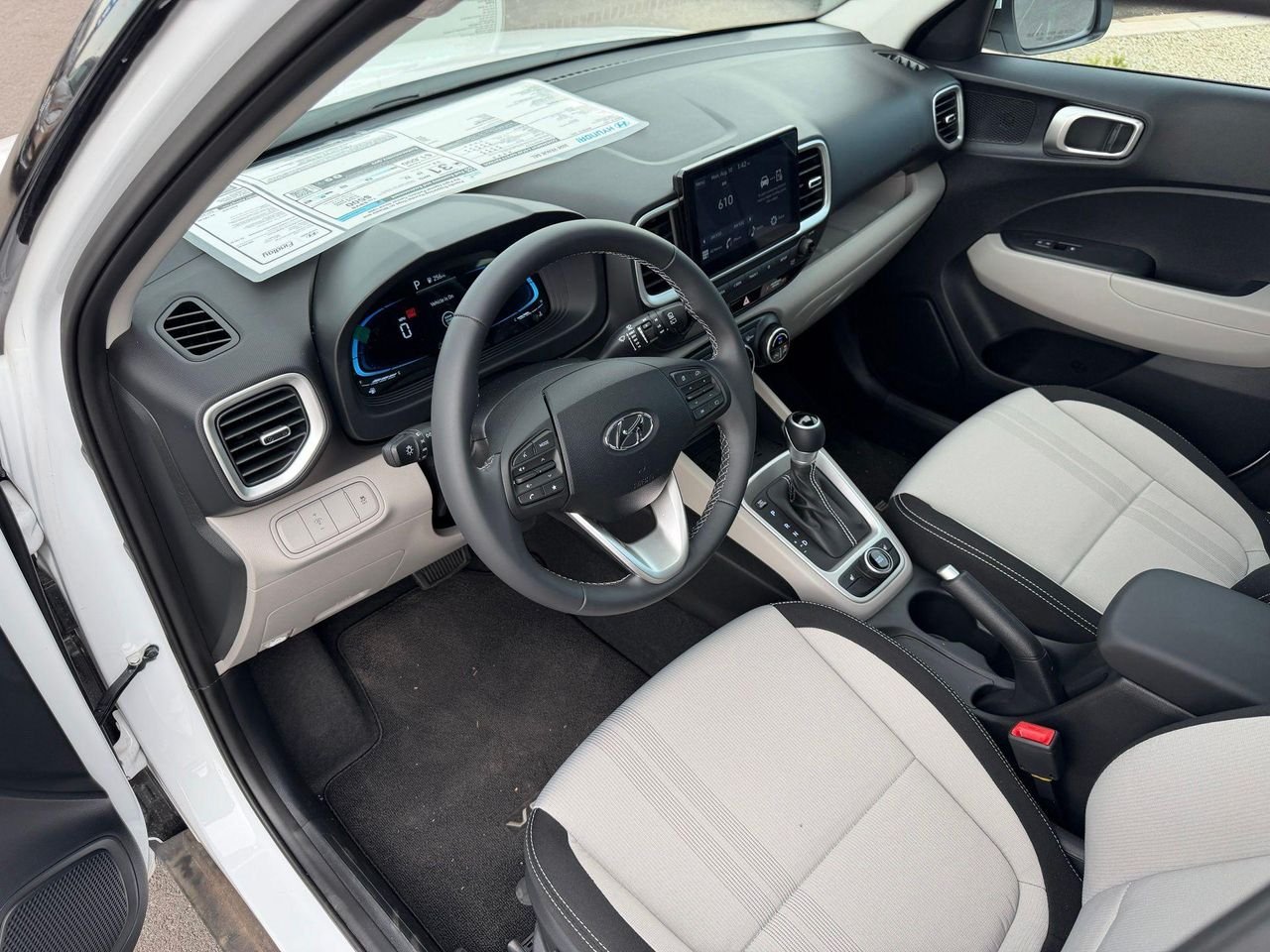 2026 Hyundai Venue SEL - Photo 21
