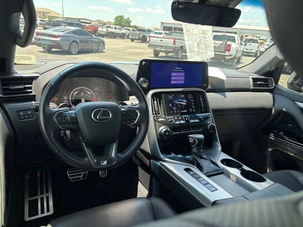 Used 2023 Silver Lexus 600 F SPORT image 28