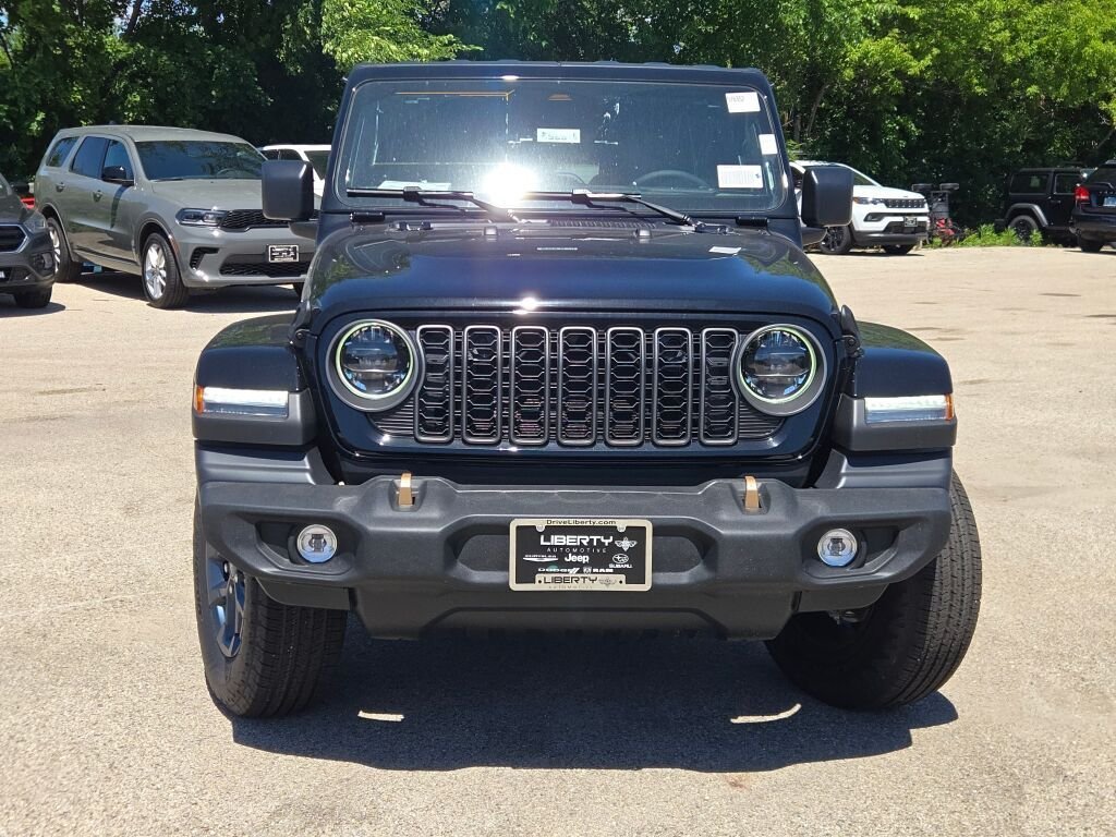New 2026 Black Clear-Coat Exterior Paint Jeep 85th Anniversary Edition image 5