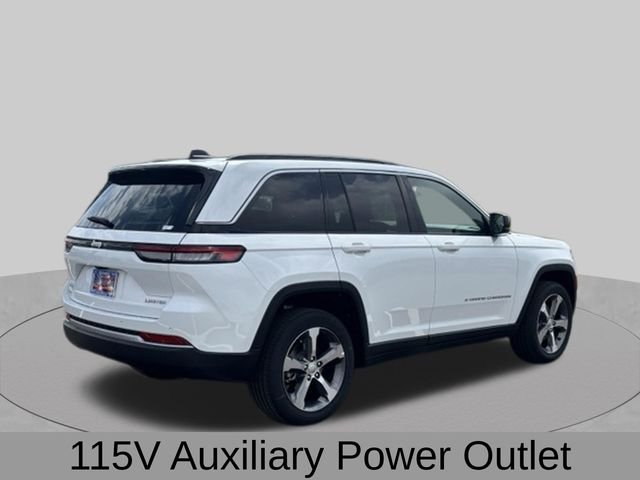 New 2026 Bright White Clear-Coat Exterior Paint Jeep Laredo image 7