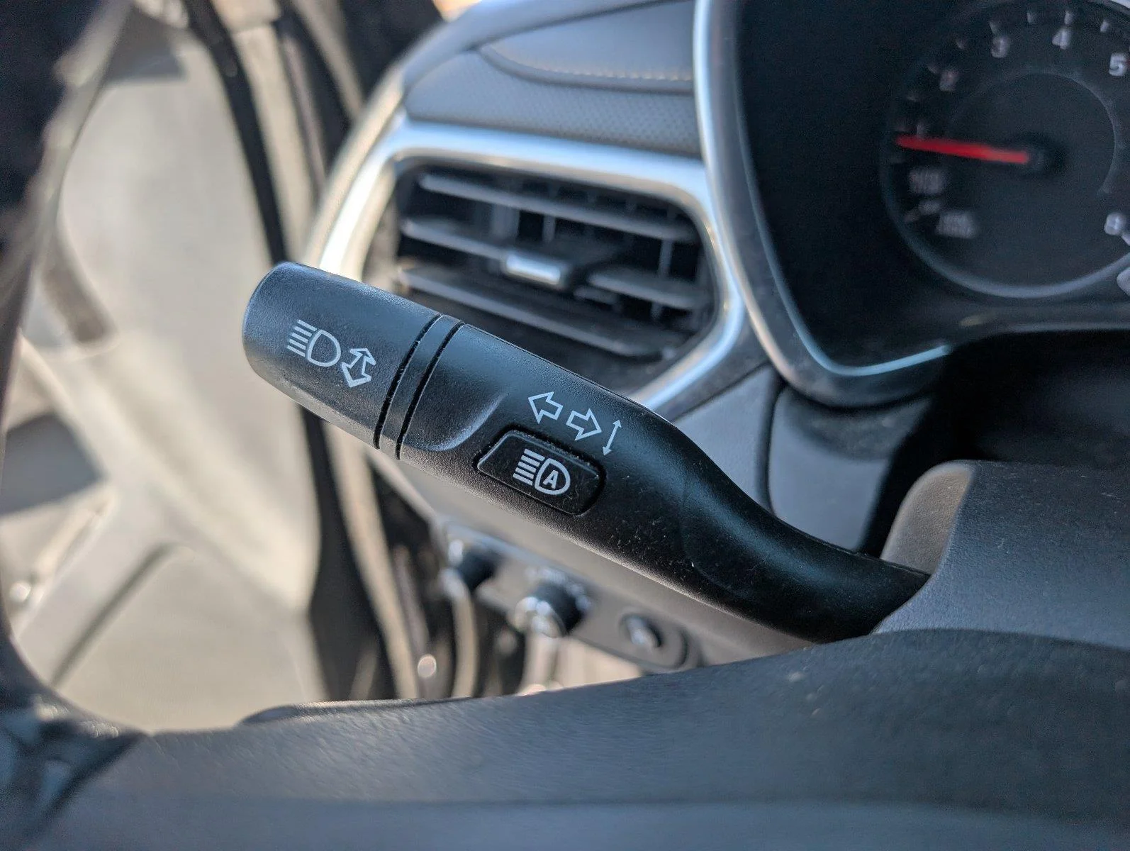Used 2022 Iron Gray Metallic Chevrolet Premier image 27