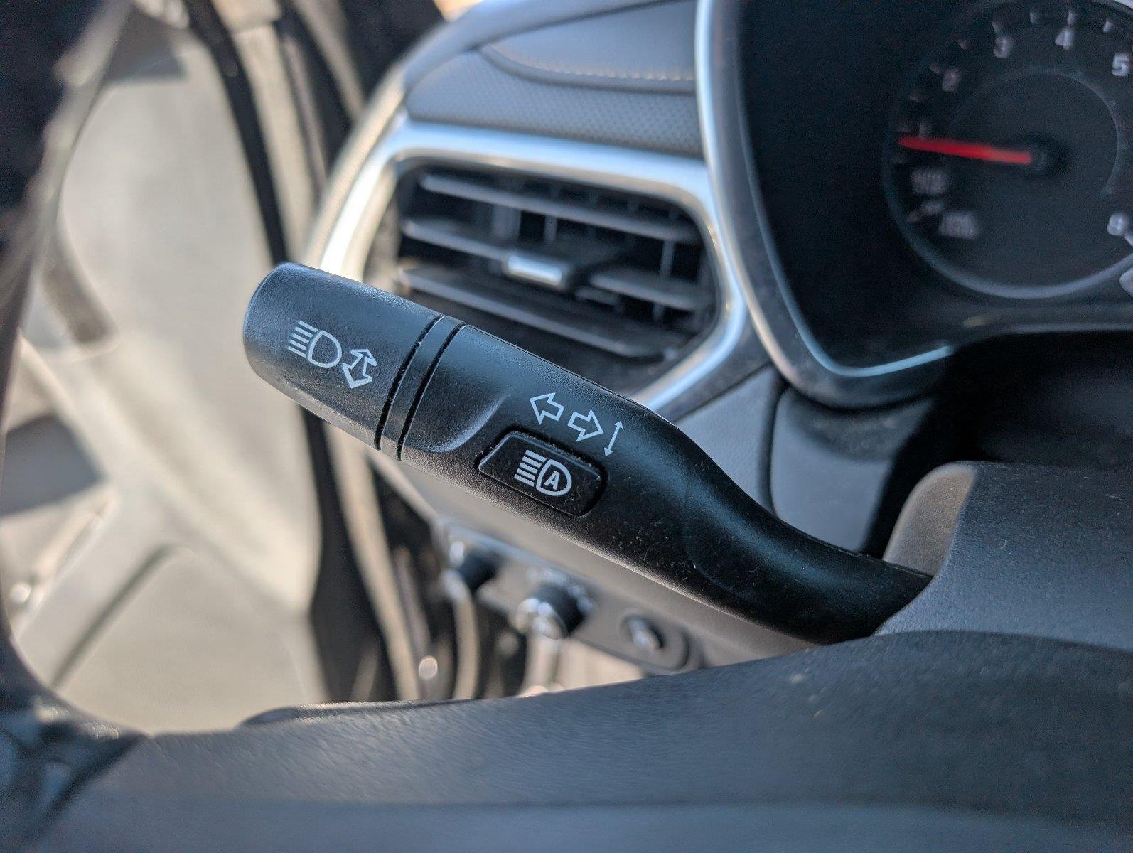 Used 2022 Iron Gray Metallic Chevrolet Premier image 27