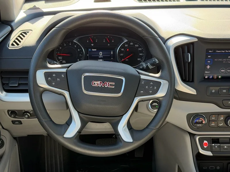 Used 2024 Volcanic Red Tintcoat GMC SLE image 14