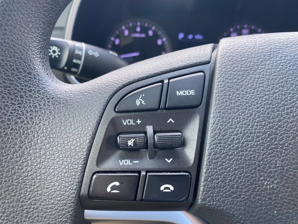 Used 2019 Black Hyundai Value image 25
