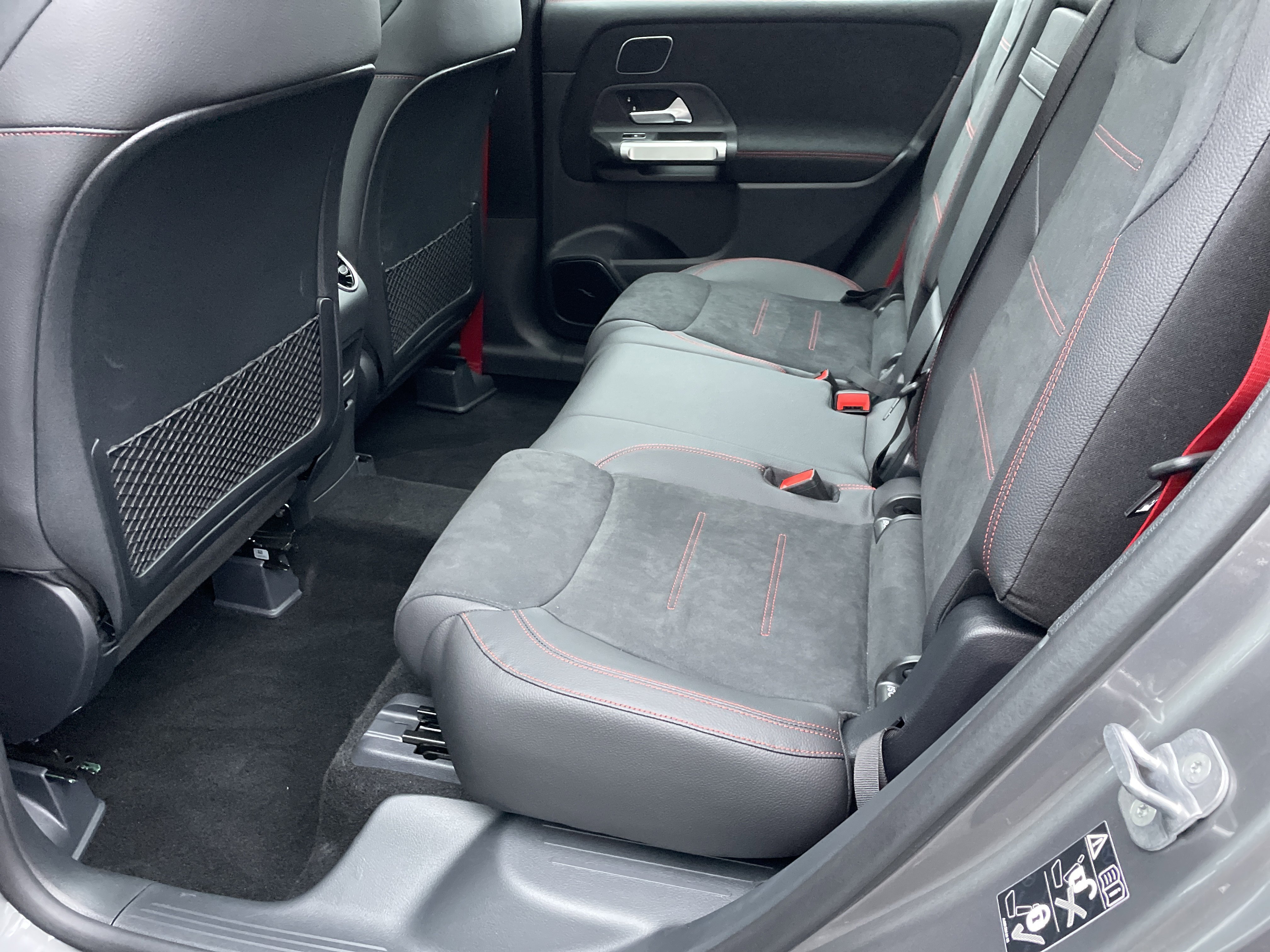 New 2026 Mountain Grey Metallic Mercedes-Benz AMG® GLB 35 4MATIC® SUV image 35